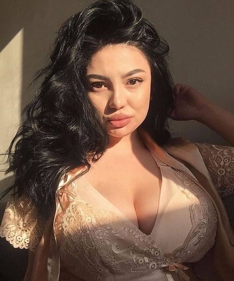 famous ladyboy onlyfans sexy naked pic