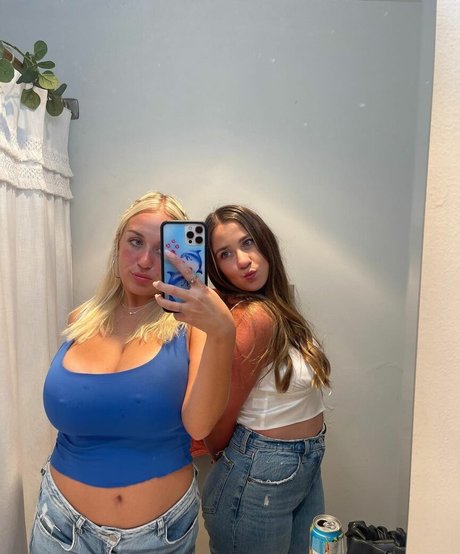 Holly Youpa pornstar sexy img