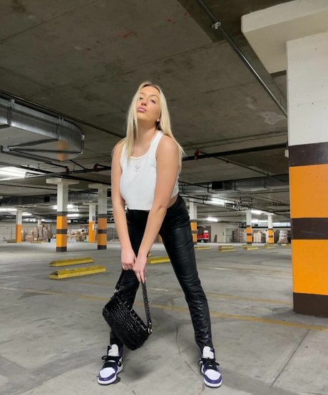 unexpected onlyfans exclusive images