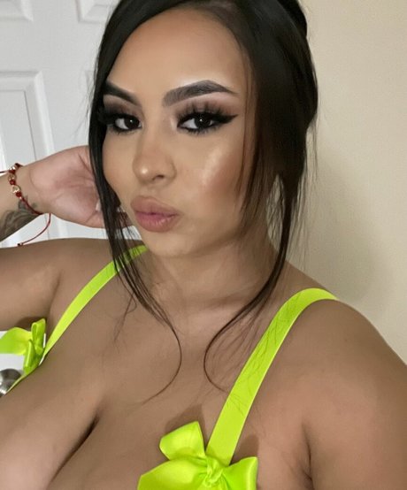 Carolina Corrales star xxx photo