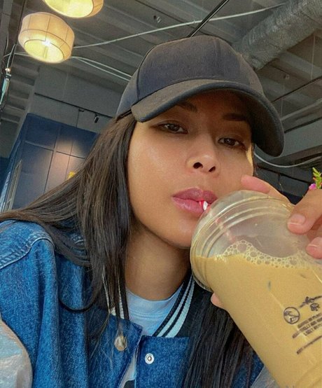 nang uncut pretty model picture