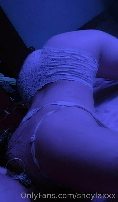 sheylaxxx model naked photo