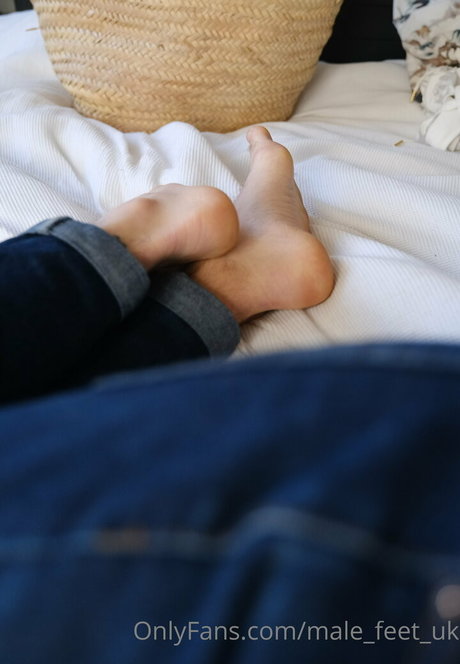 thick latina milf onlyfans naked picture