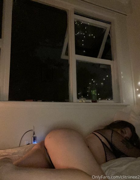 clitriinee2 pretty model archive