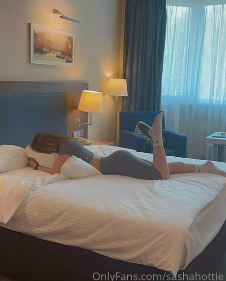 sashahottie top star photos