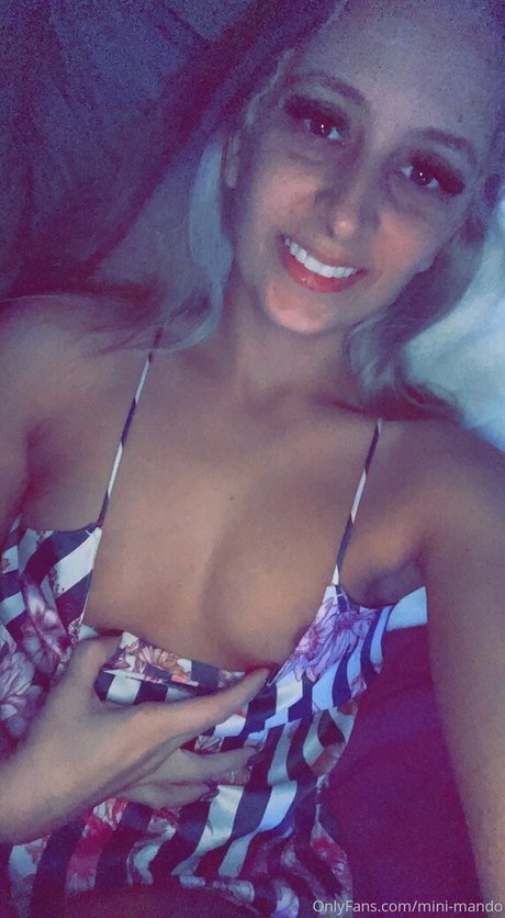 mini mando nude actress galleries