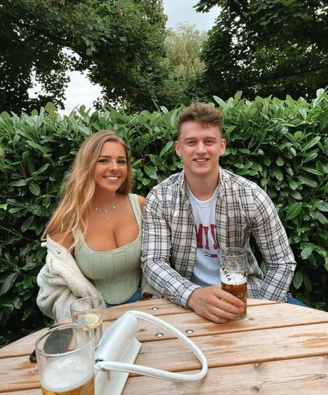 Chloe Ilsley sex actress pic