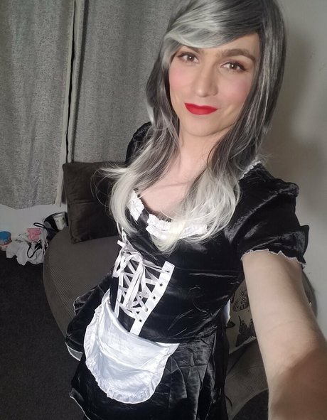 tslunabella pretty model pic