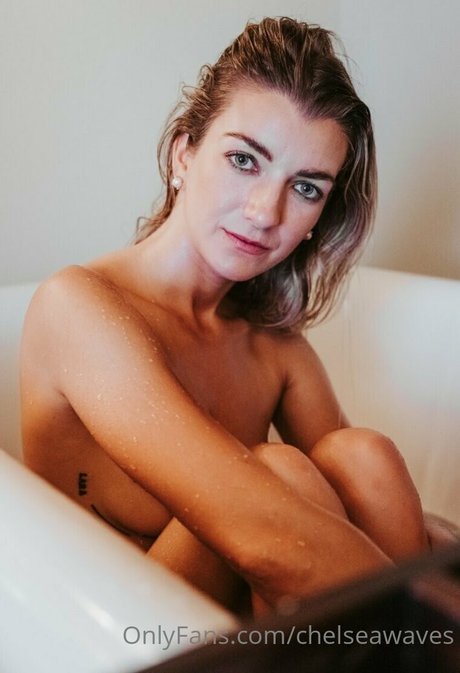 chelseawaves xxx model picture