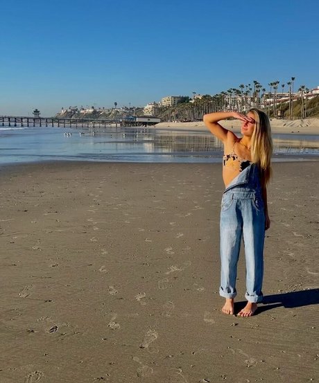 Kaitlin Yamano model pics