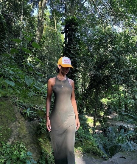 Julina Nalu naked star pics