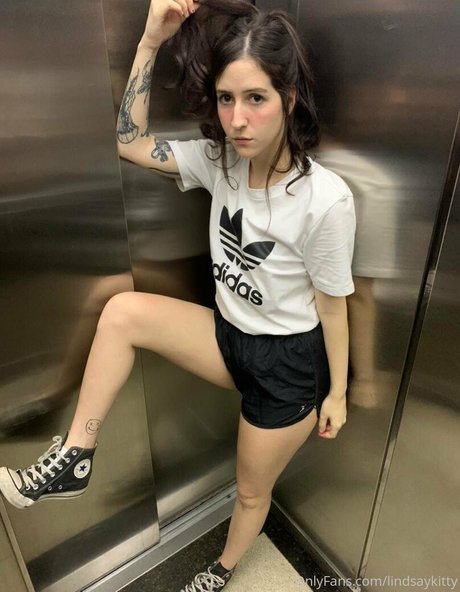 lindsaykitty hot pornstar pictures