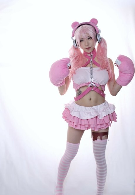 Cloudyninecos adult model gallery