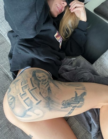 Nurselayla art model photos