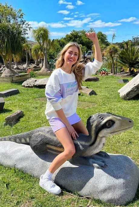 April Rose Pengilly star adult img