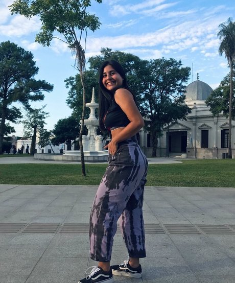 Belen Blanco model free images