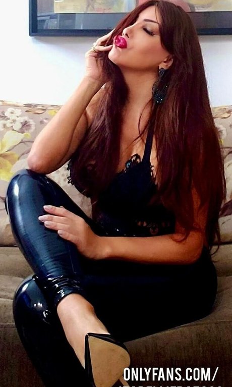 Izabelli Frazao pornstar nudes archive