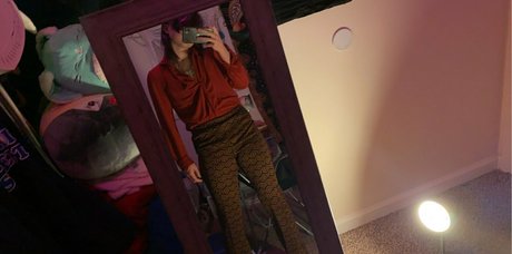 eeeruh pornstar top photo