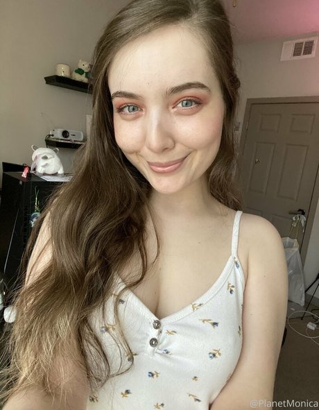 planetmonica sex model photos