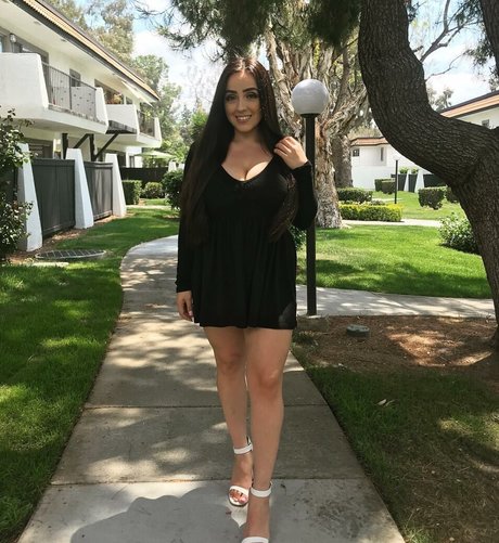 Alissandra Segura perfect star img