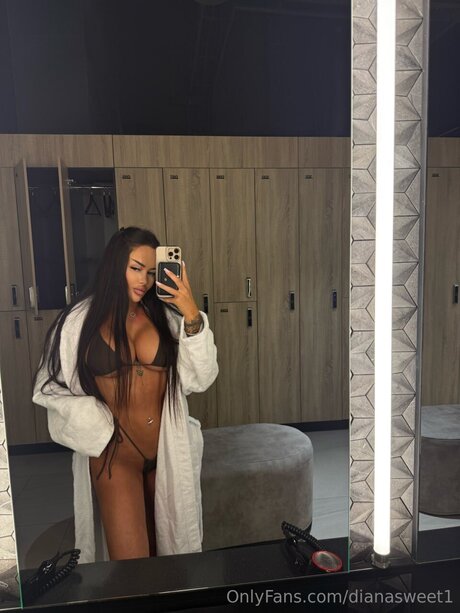 dianasweet1 pornstar naked photo