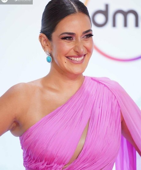 Amina Khalil high quality actress image