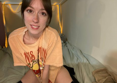 bigeyesxoxo pornstar hot photo