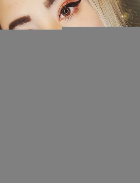 gothickitti model xxx image