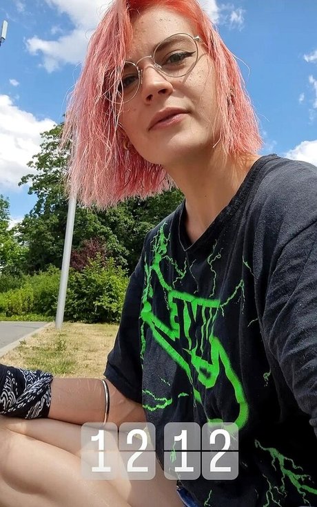 Caroline Haas top pornstar images