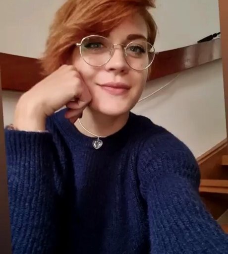 Caroline Haas pornstar exclusive img