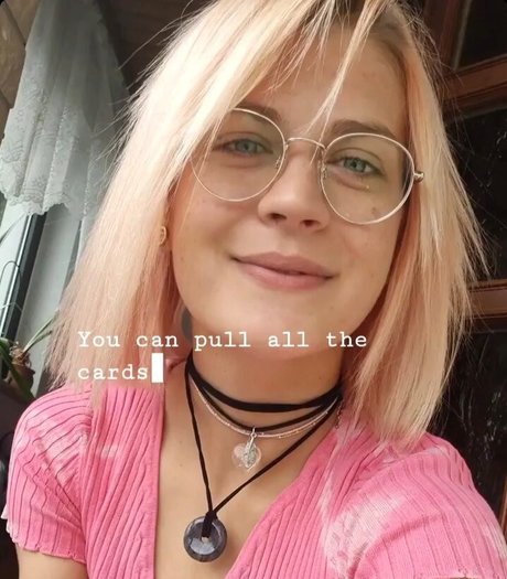 Caroline Haas nude star pic