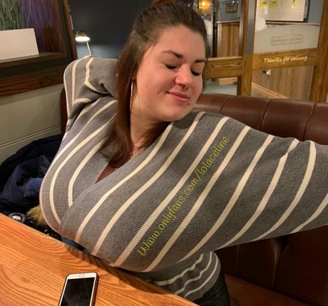 lolaceline art star pic