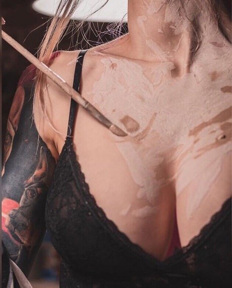 Vse Zrya adult model galleries