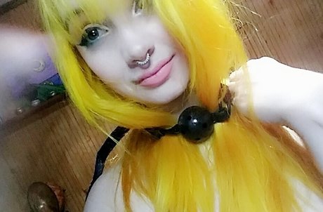 Empresselfiie exclusive pornstar photos