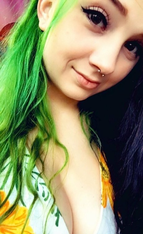 Empresselfiie high quality pornstar pics