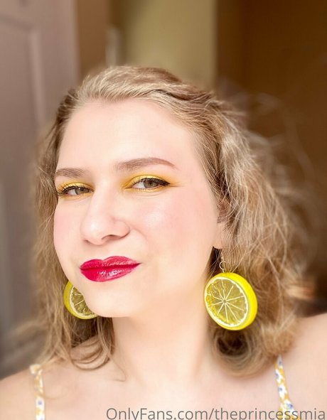 theprincessmia model erotic archive