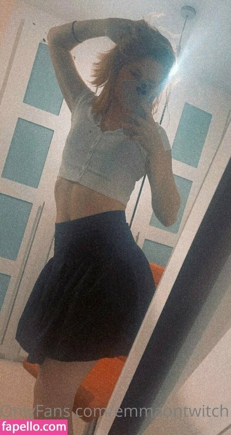 emmaontwitch naked actress image