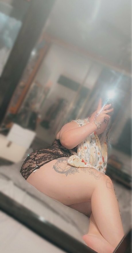 missiemo pornstar art img