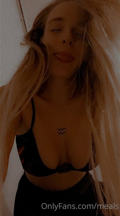 meals star nude image