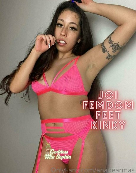 anadearmas nude actress pic