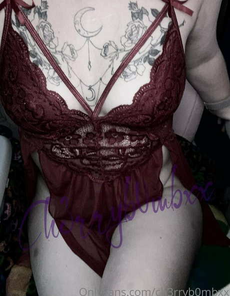 ch3rryb0mbxx star erotic images