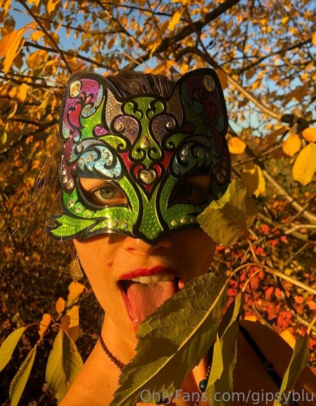 gipsyblu model free image