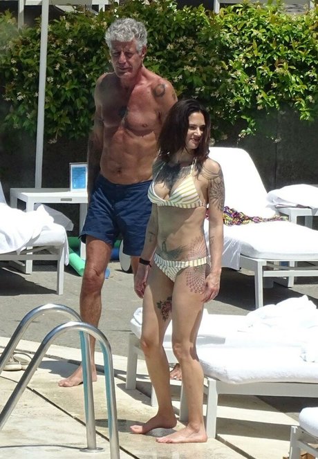 Asia Argento adult star galleries