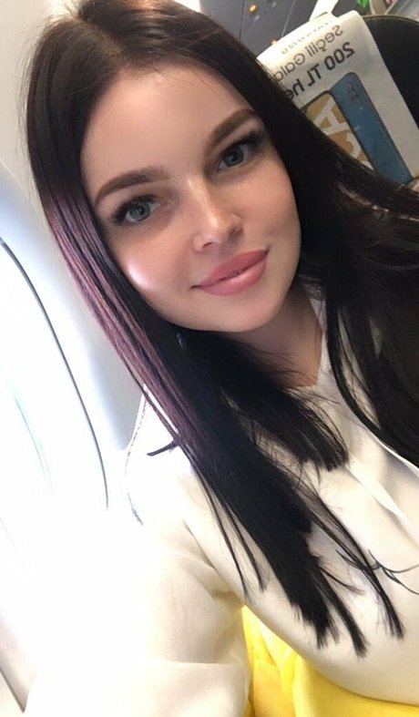 yanamulberry nude star picture