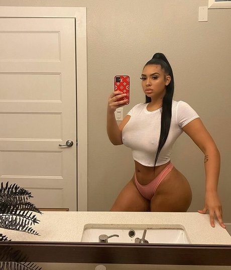 Annamariesarai naked model gallery