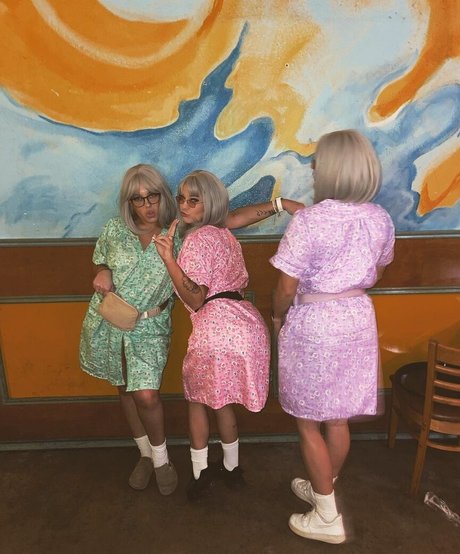 Avery Trail model adult galleries