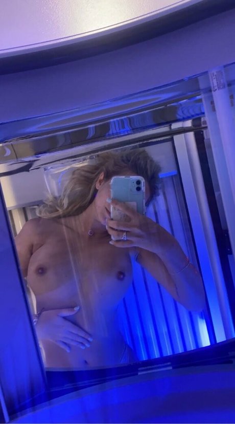 Avery Trail star hot galleries