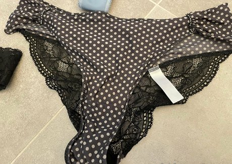 buttstrutt nudes pornstar images