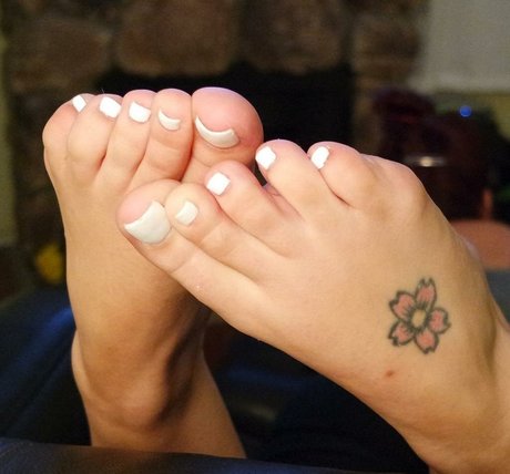 Ashley Soles star exclusive images