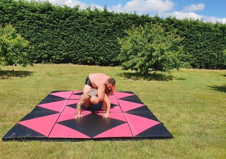 hugeandhung pretty actress image